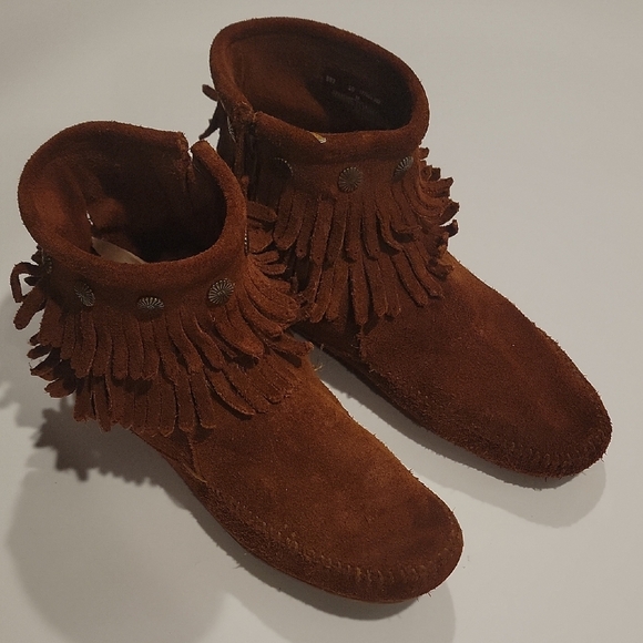 Minnetonka Shoes - Minnetonka Chestnut Suede Moccasin Boots